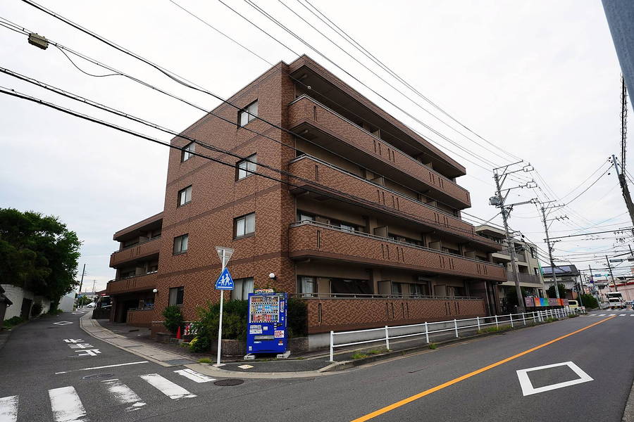 プレサージュ桶狭間の建物外観